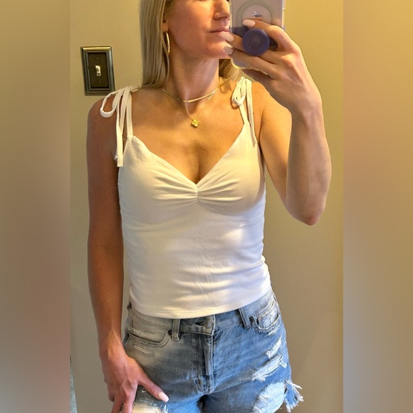 Forever 21 White Tie Strap Camisole - Picture 2 of 10